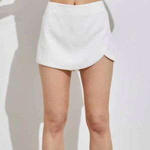 NWT Overlap Short Skort - White